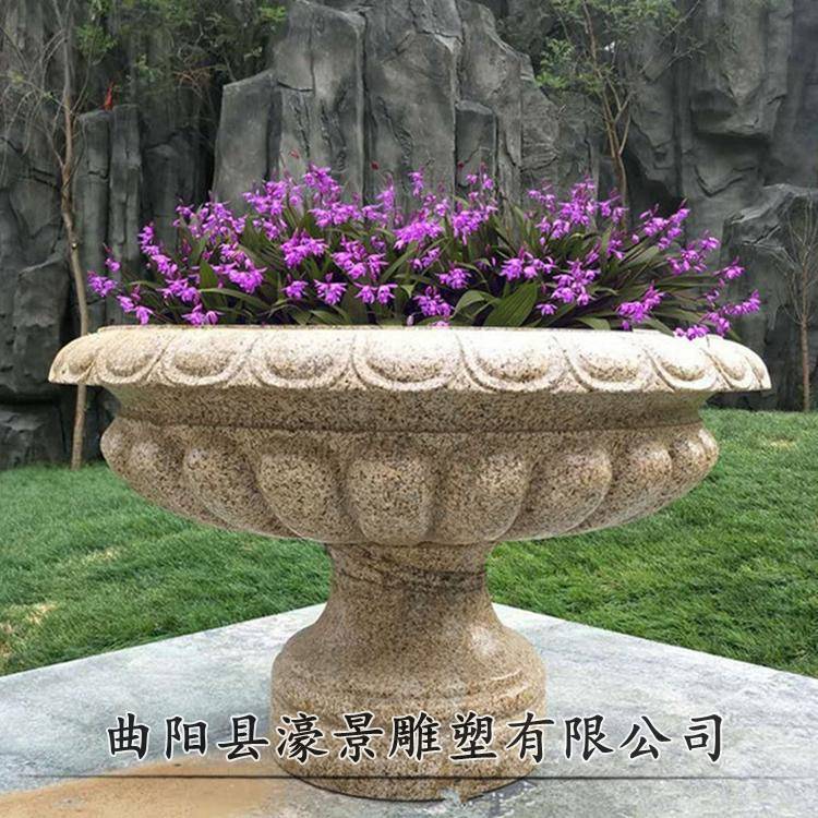 扬州石雕黄锈石花盆花钵 直售厂家价格与雕塑工程选购指南