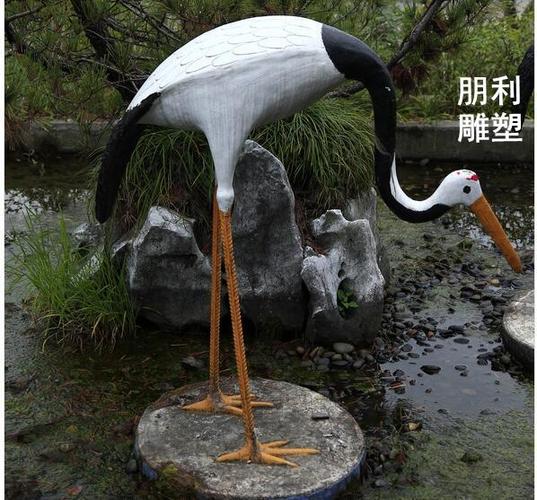 金属仙鹤雕塑 园林中的灵动之韵与工程之美